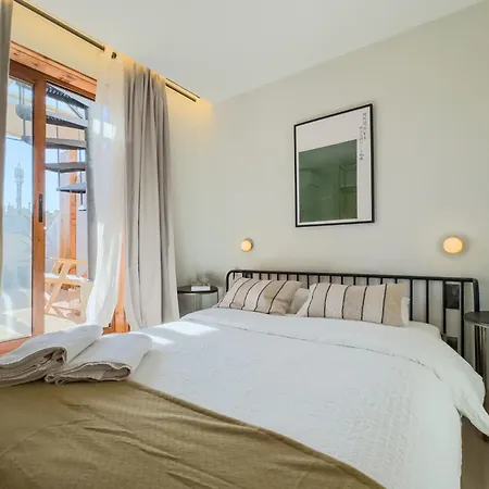 Beautiful & Comfy City Center Апартаменты