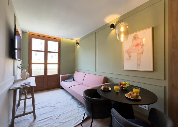 Beautiful & Comfy City Center شقة *