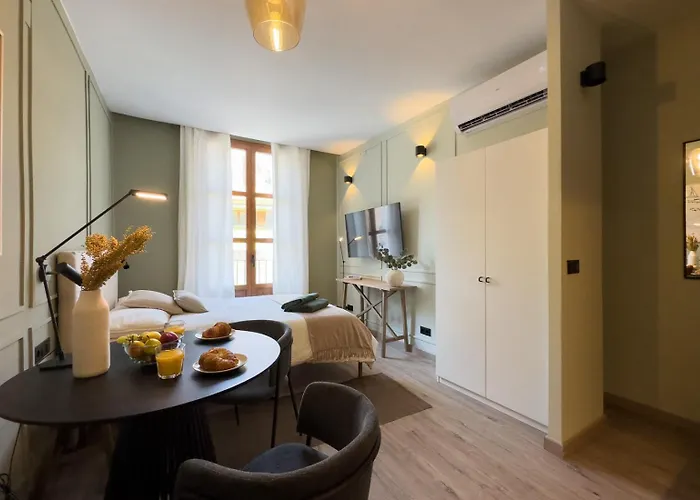 Beautiful & Comfy City Center شقة
