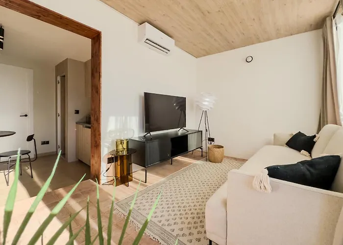 Beautiful & Comfy City Center برشلونة